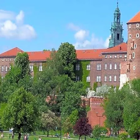 Krakow Inn Hostel *