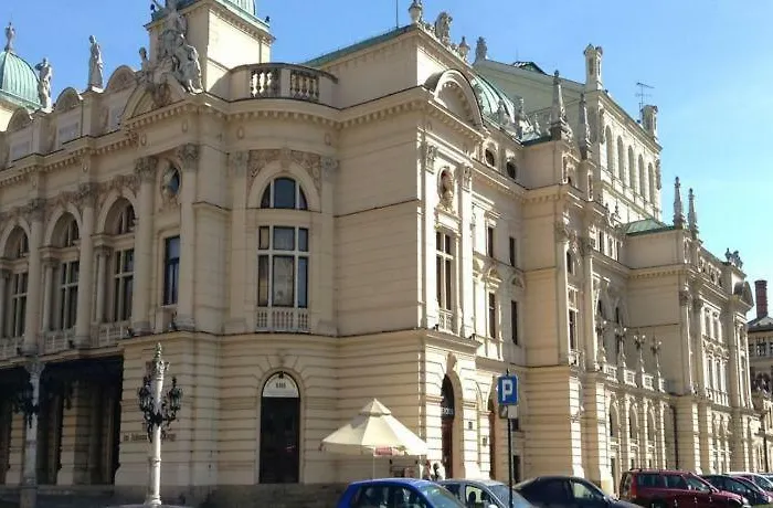 Krakow Inn Hostel Хостел